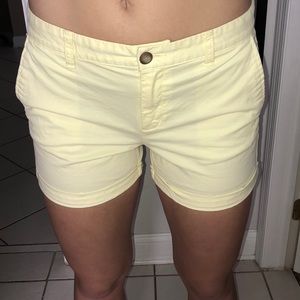 Gap yellow girlfriend 4” shorts new without tags